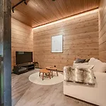 شقة Tieva B Ski-in Ski-out With Private Hot Tub By Aavalevi