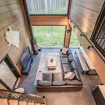 Tieva B Ski-in Ski-out With Private Hot Tub By Aavalevi شقة