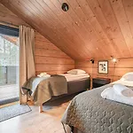 Tieva B Ski-in Ski-out With Private Hot Tub By Aavalevi *